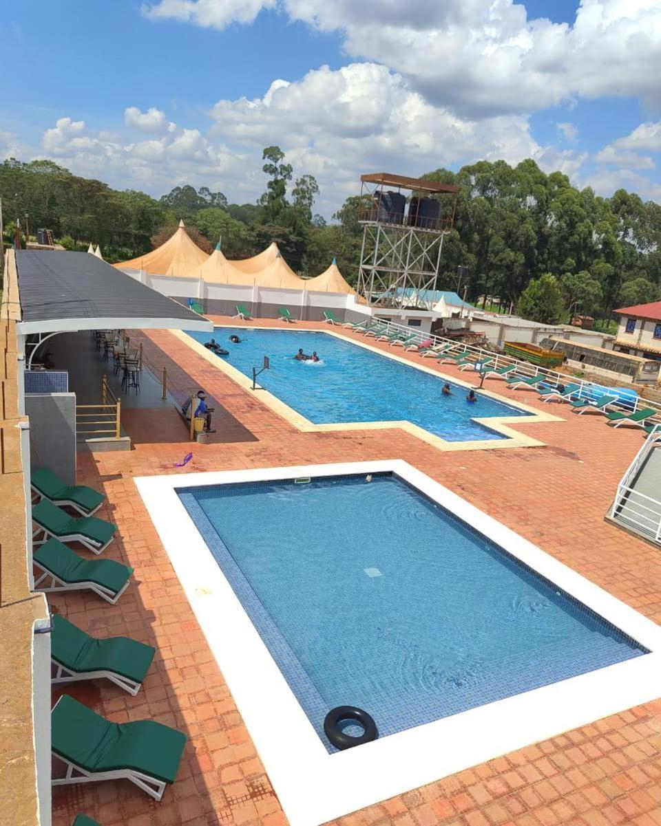 Super Break Hotel Kitale Buitenkant foto