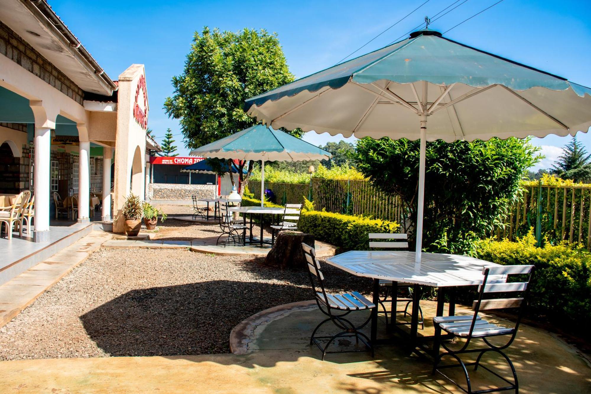Super Break Hotel Kitale Buitenkant foto